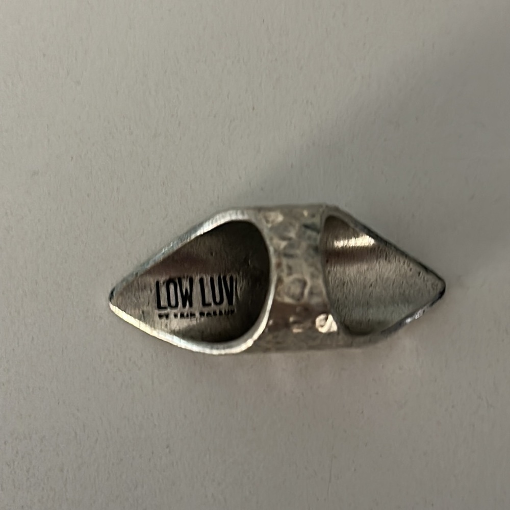LOW LUV x Erin Wasson silver hammered boho statement ring 5 6 - Picture 8 of 8